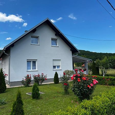 Apartman Matej Apartment Otocac Exterior photo