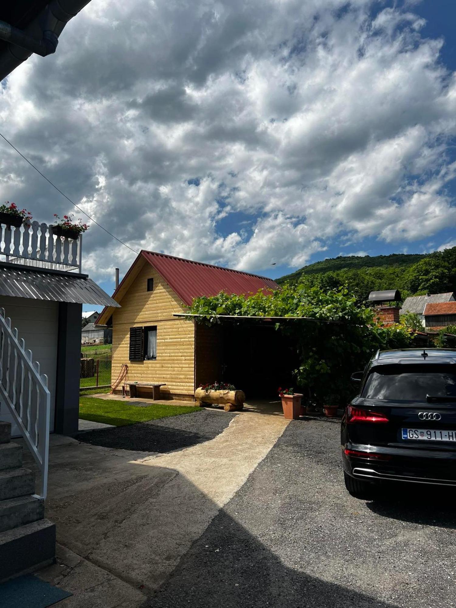 Apartman Matej Apartment Otocac Exterior photo